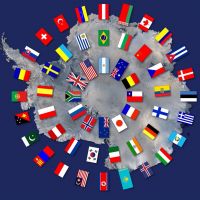 Современные антарктические станции (флагами обозначена их государственная принадлежность)